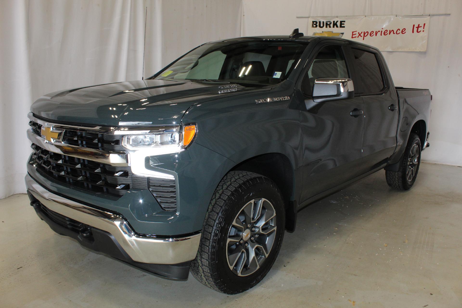 2026 Chevrolet Silverado 1500 Vehicle Photo in NORTHAMPTON, MA 01060-1120