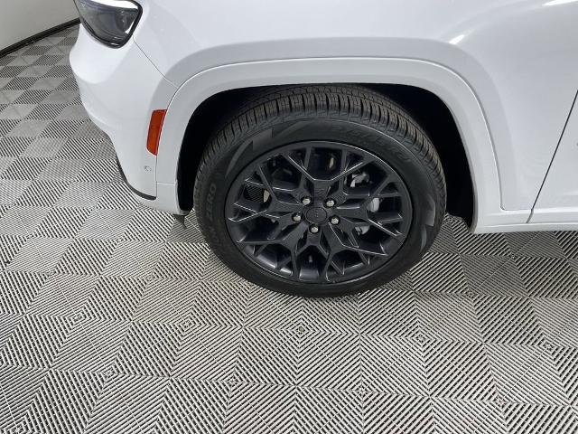 2023 Jeep Grand Cherokee L Vehicle Photo in GILBERT, AZ 85297-0402