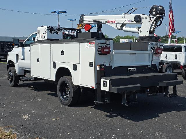 2024 Chevrolet Silverado Chassis Cab Vehicle Photo in INDEPENDENCE, MO 64055-1314