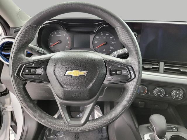 2024 Chevrolet Trax Vehicle Photo in NEENAH, WI 54956-2243