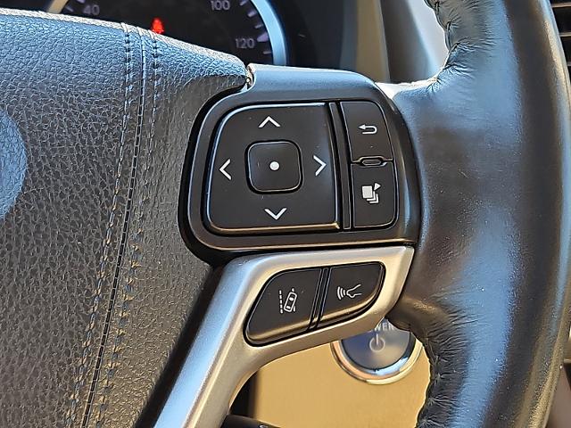 2019 Toyota Highlander Vehicle Photo in TREVOSE, PA 19053-4984