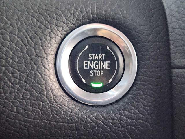 2023 GMC Yukon Vehicle Photo in DENTON, TX 76210-9321