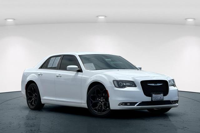 2019 Chrysler 300 Vehicle Photo in Seaside, CA 93955