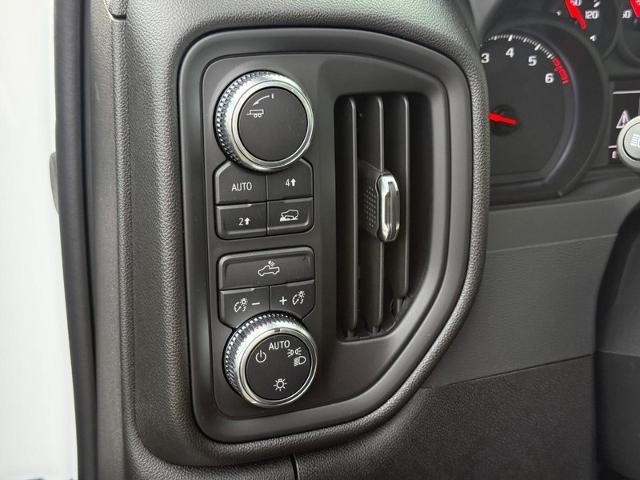 2026 GMC Sierra 1500 Vehicle Photo in COLUMBIA, MO 65203-3903