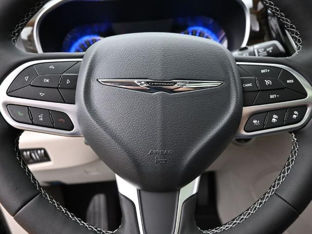 2024 Chrysler Pacifica Vehicle Photo in Cedar Rapids, IA 52402