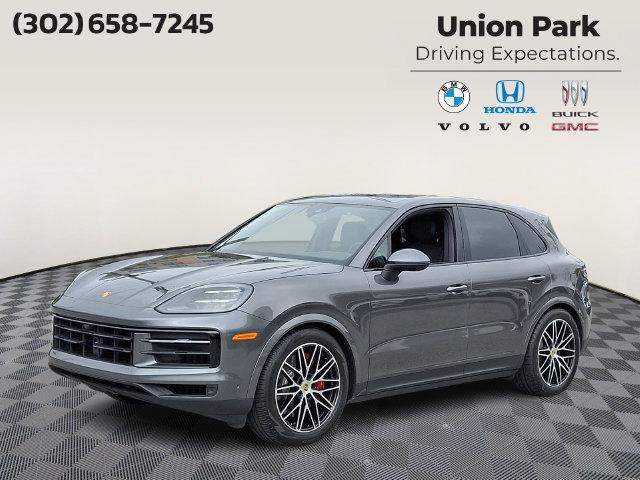 2024 Porsche Cayenne Vehicle Photo in WILMINGTON, DE 19806-4020