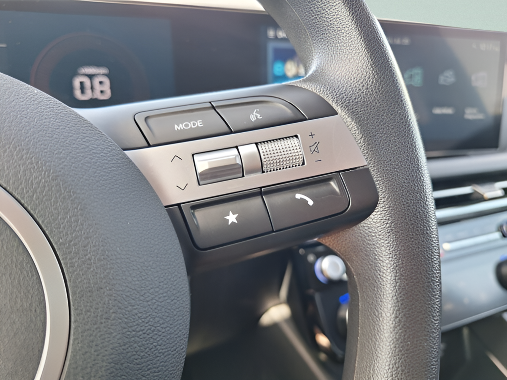 2026 Hyundai Tucson photo 17 of 31
