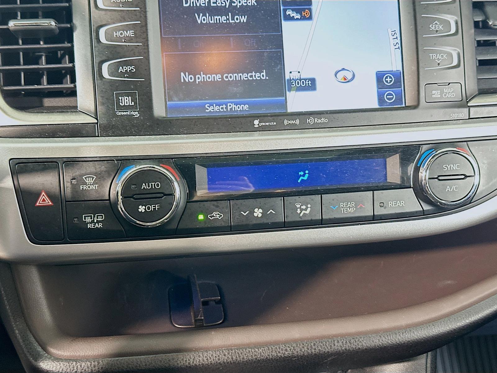 2018 Toyota Highlander Vehicle Photo in Langhorne, PA 19047