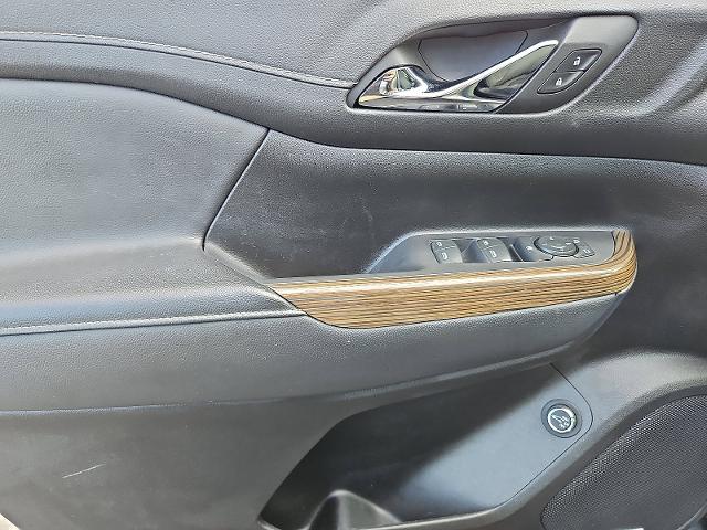 2023 GMC Acadia Vehicle Photo in TREVOSE, PA 19053-4984