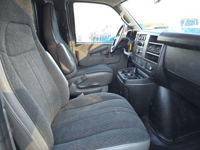 2024 GMC Savana Cargo Van Vehicle Photo in Pleasant Hills, PA 15236