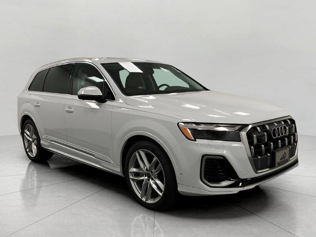 2025 Audi Q7 Vehicle Photo in Neenah, WI 54956