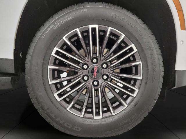 2025 GMC Yukon Vehicle Photo in NEENAH, WI 54956-2243