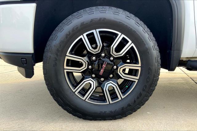 2021 GMC Sierra 2500 HD Vehicle Photo in TOPEKA, KS 66609-0000