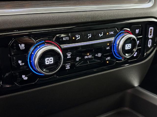 2025 GMC Sierra 3500 HD Vehicle Photo in PUYALLUP, WA 98371-4149