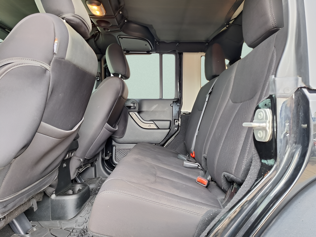 2018 Jeep Wrangler JK Unlimited Sport S - 9