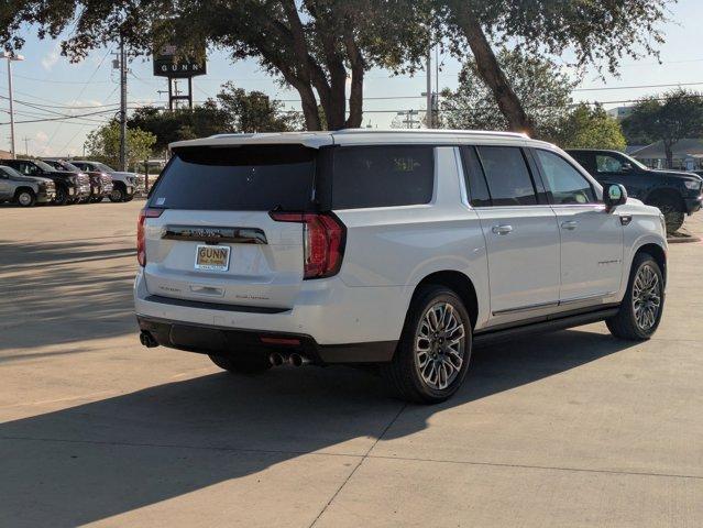 2024 GMC Yukon XL Vehicle Photo in SELMA, TX 78154-1459