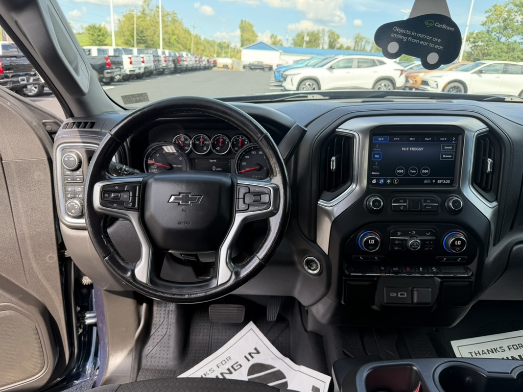 2020 Chevrolet Silverado 1500 photo 18 of 33