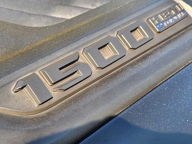 2021 Ram 1500 Vehicle Photo in DENTON, TX 76210-9321