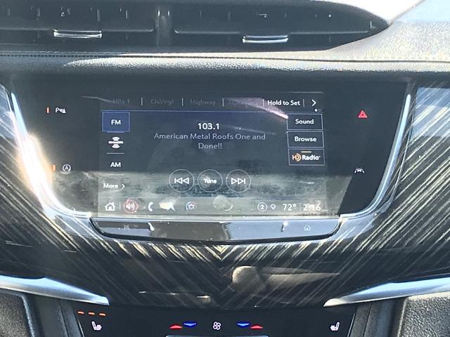 2025 Cadillac XT6 Vehicle Photo in GREEN BAY, WI 54303-3330