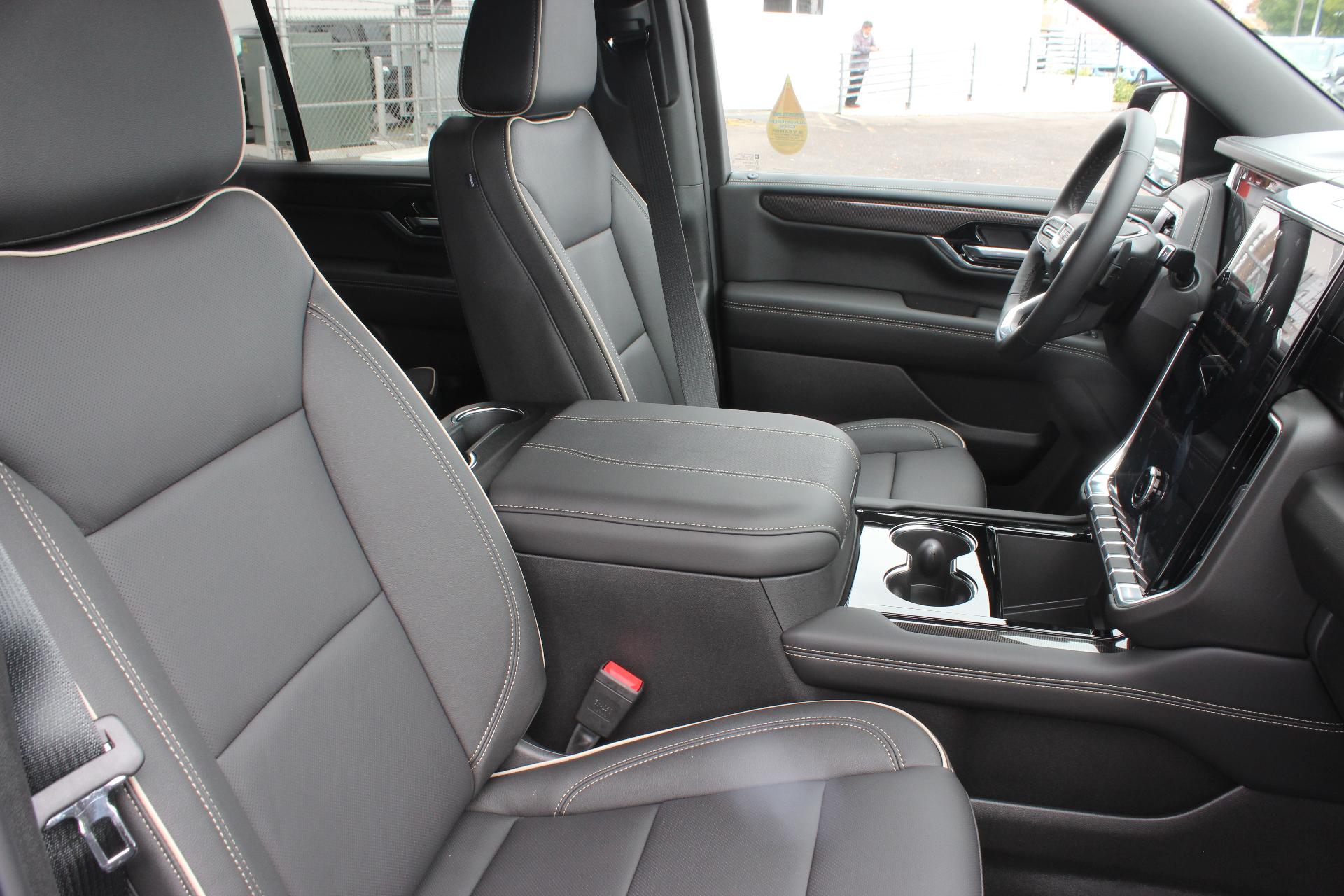 2026 GMC Yukon Vehicle Photo in AURORA, CO 80012-4011