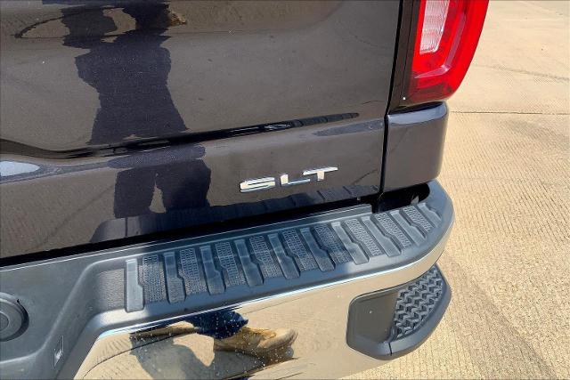 2022 GMC Sierra 1500 Vehicle Photo in TOPEKA, KS 66609-0000