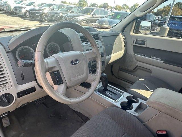 2009 Ford Escape Vehicle Photo in ROCHESTER HILLS, MI 48307-2741