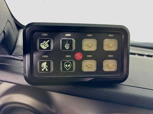 2021 Jeep Gladiator Vehicle Photo in PUYALLUP, WA 98371-4149