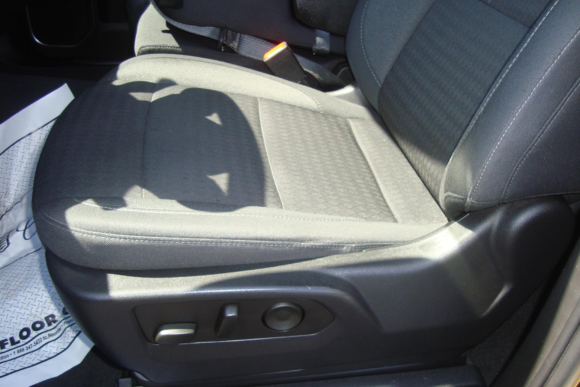 2022 Chevrolet Silverado 1500 Vehicle Photo in PORTSMOUTH, NH 03801-4196