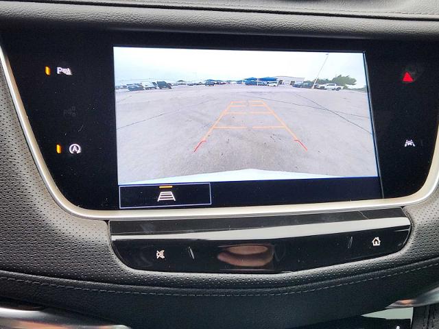 2023 Cadillac XT6 Vehicle Photo in DENTON, TX 76210-9321
