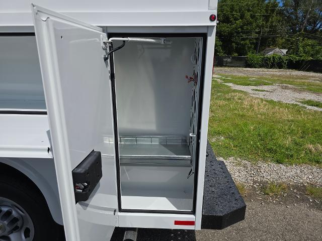 2025 Chevrolet Express Commercial Cutaway Vehicle Photo in INDEPENDENCE, MO 64055-1314