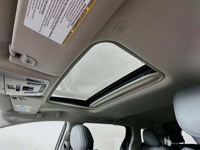 2022 Toyota Sienna Vehicle Photo in Flemington, NJ 08822