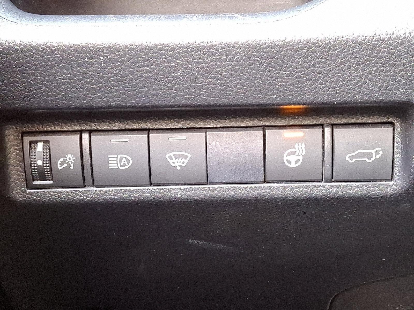 2020 Toyota RAV4 Vehicle Photo in Easton, PA 18045