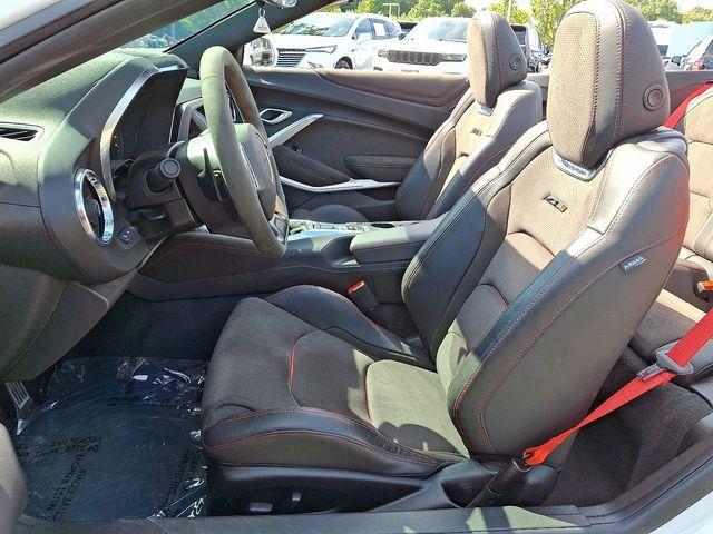 2022 Chevrolet Camaro Vehicle Photo in DANBURY, CT 06810-5034