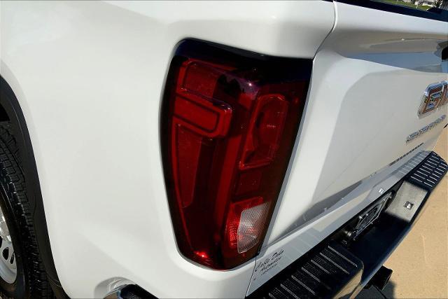 2025 GMC Sierra 1500 Vehicle Photo in TOPEKA, KS 66609-0000