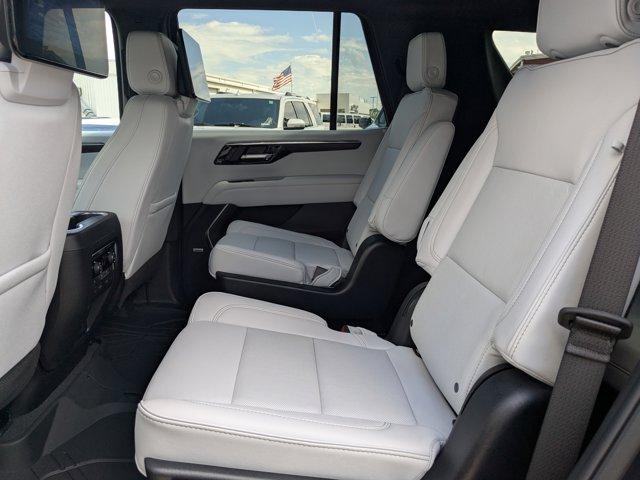 2025 Chevrolet Tahoe Vehicle Photo in BRUNSWICK, GA 31525-1881