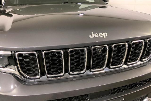 2024 Jeep Grand Cherokee L Vehicle Photo in INDEPENDENCE, MO 64055-1314
