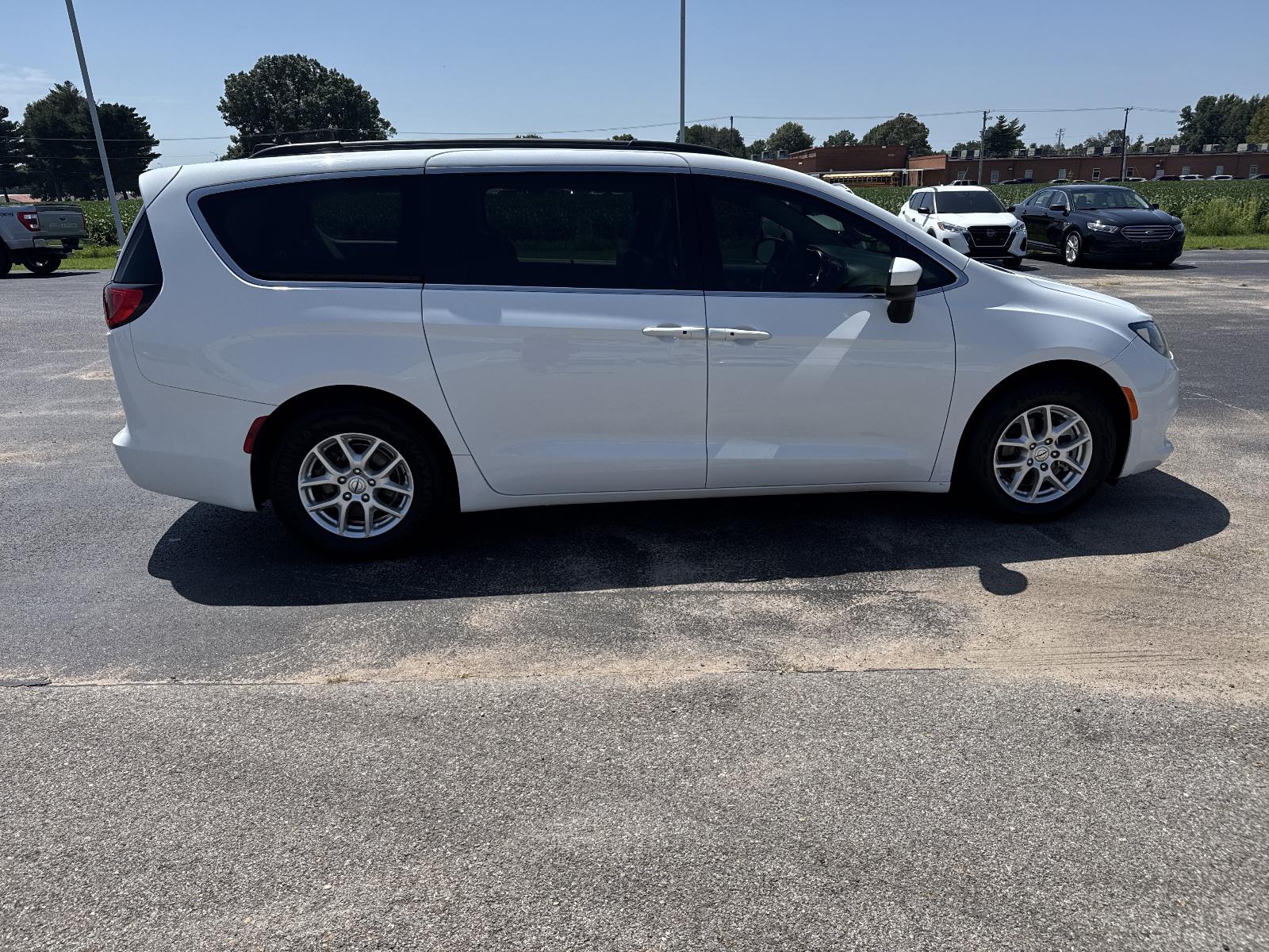 View vehicle photo 6