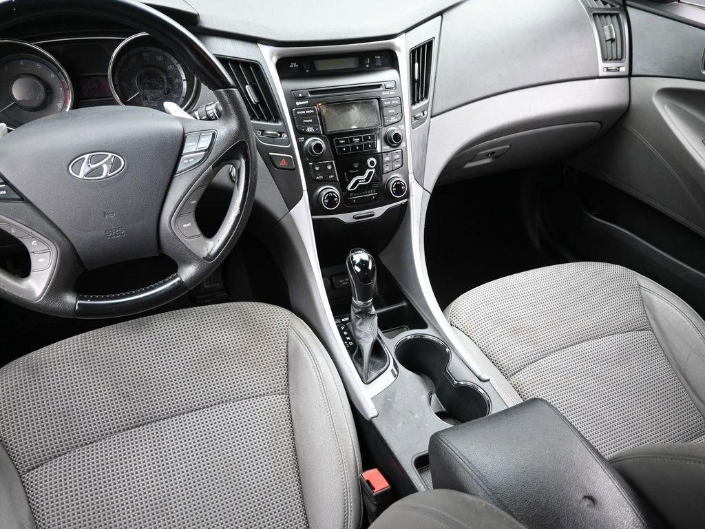 2012 Hyundai SONATA Vehicle Photo in Cedar Rapids, IA 52402