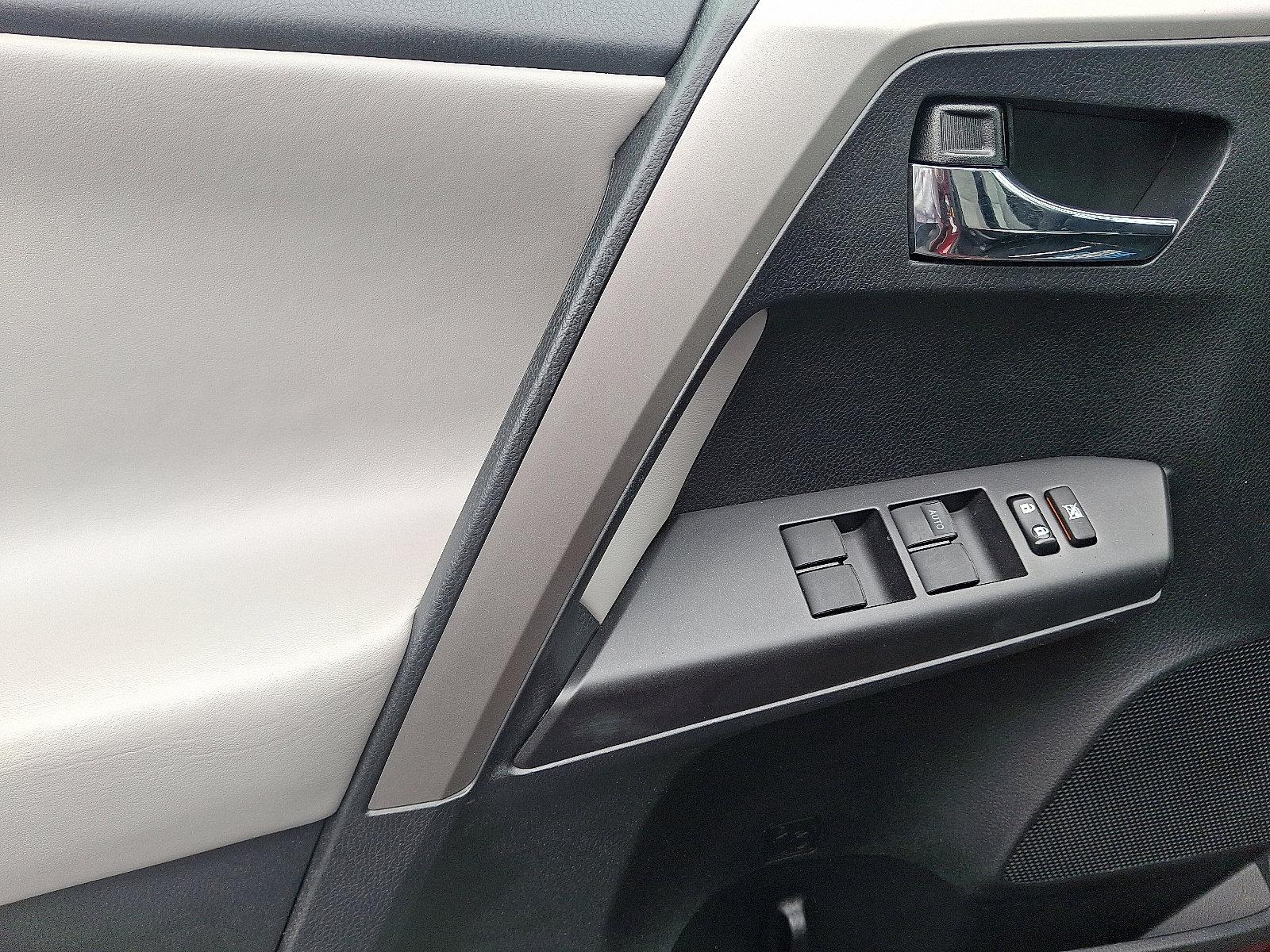 2018 Toyota RAV4 Vehicle Photo in Harrisburg, PA 17111