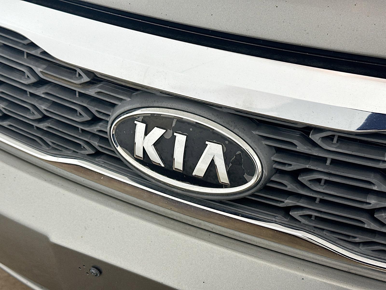 2011 Kia Sedona Vehicle Photo in Langhorne, PA 19047
