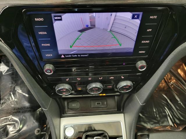 2020 Volkswagen Passat Vehicle Photo in NEENAH, WI 54956-2243