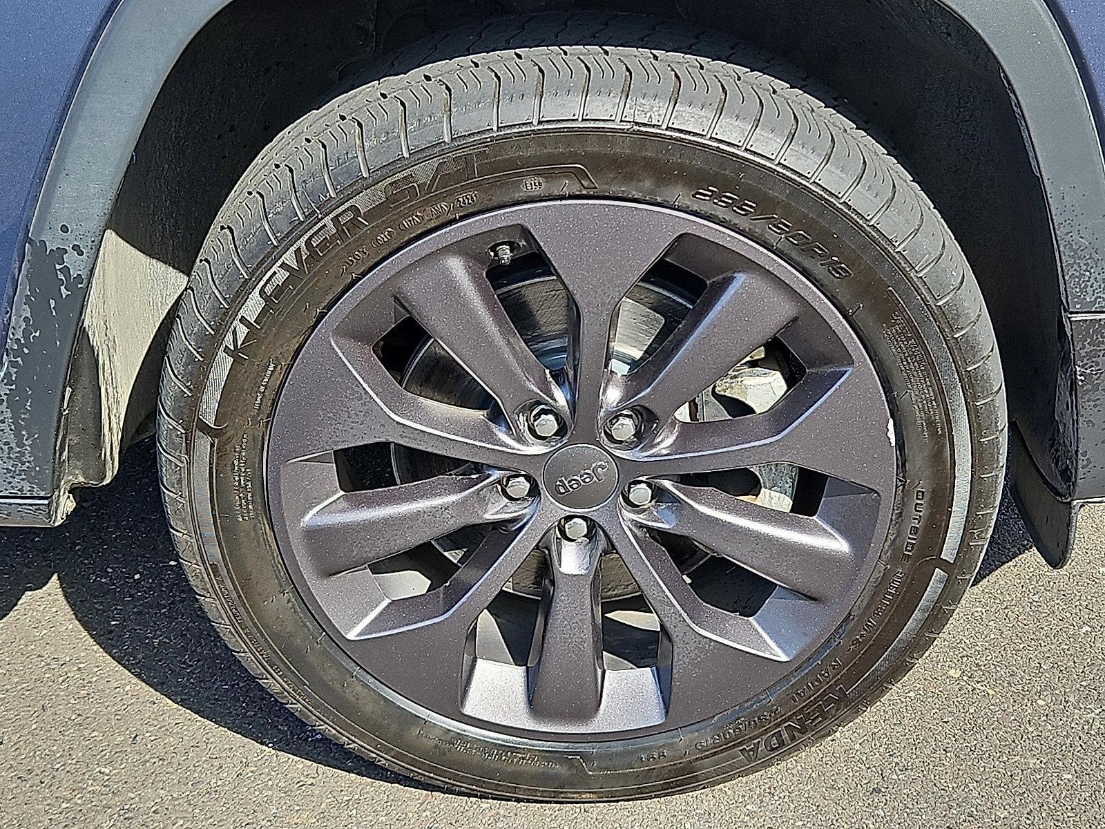 2021 Jeep Cherokee Vehicle Photo in Trevose, PA 19053