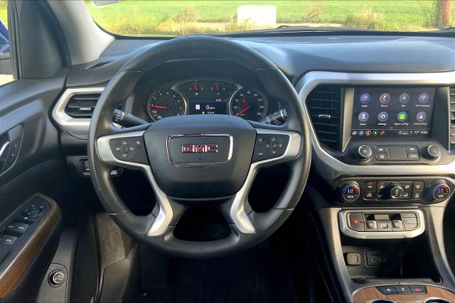 2023 GMC Acadia Vehicle Photo in TOPEKA, KS 66609-0000