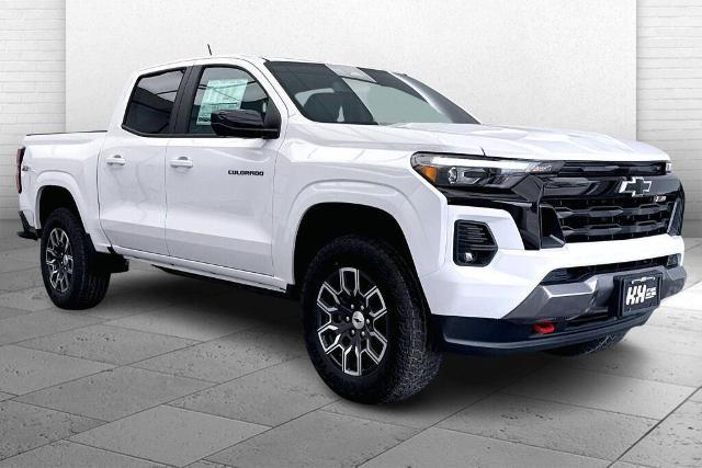 Summit White 2026 Chevrolet Colorado Z71 Crew Cab 4WD Pickup Truck Four-Wheel Drive 8-Speed Automatic
