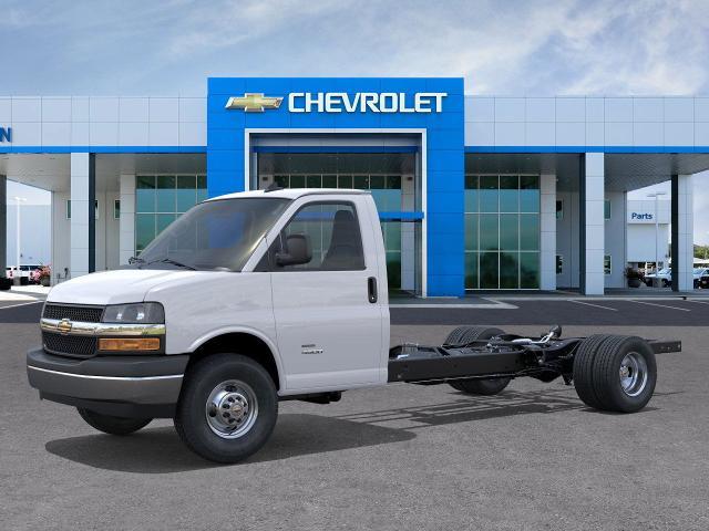 2025 Chevrolet Express Commercial Cutaway Vehicle Photo in SELMA, TX 78154-1460