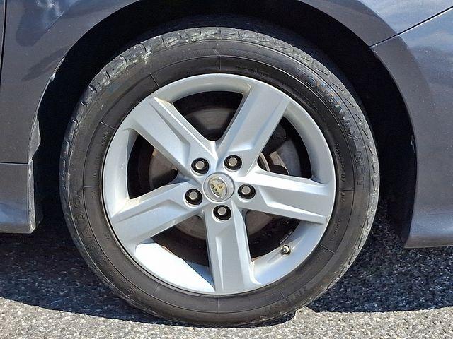2014 Toyota Camry Vehicle Photo in DANBURY, CT 06810-5034