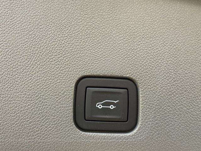 2025 Cadillac XT6 Vehicle Photo in LEOMINSTER, MA 01453-2952