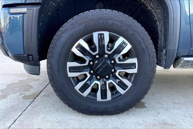 2025 GMC Sierra 2500 HD Vehicle Photo in TOPEKA, KS 66609-0000