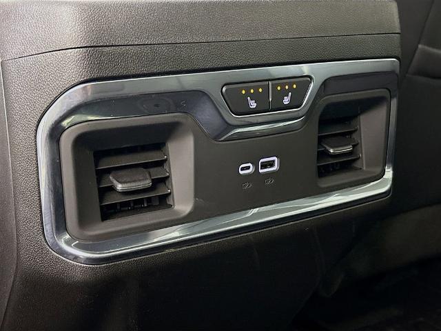 2025 GMC Sierra 3500 HD Vehicle Photo in PUYALLUP, WA 98371-4149