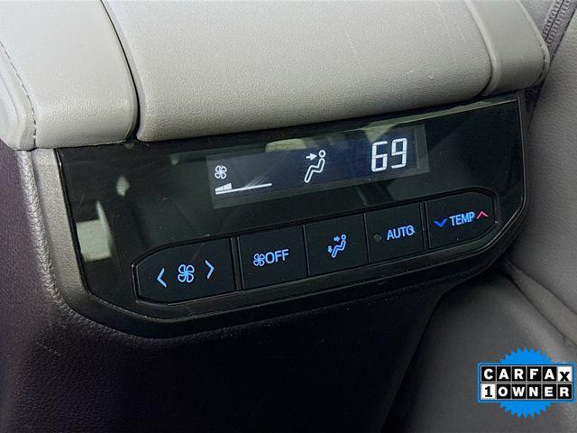 2021 Toyota Highlander Vehicle Photo in Puyallup, WA 98371